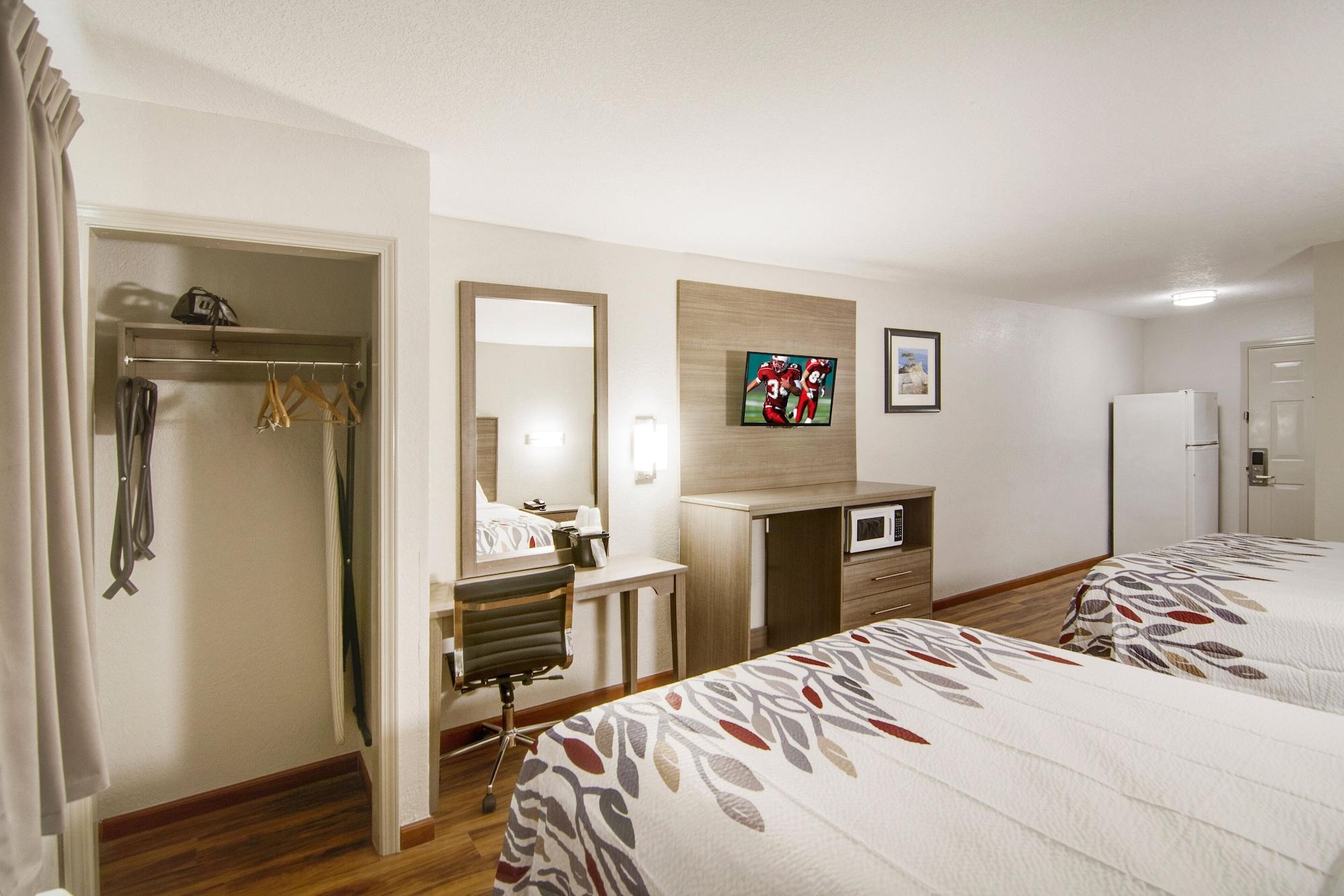 Red Roof Inn & Suites Pensacola-Nas Corry Beach Haven Kültér fotó